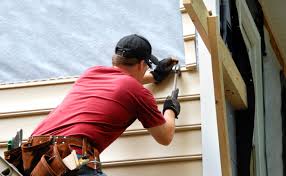 Best Custom Siding Design  in Dinuba, CA